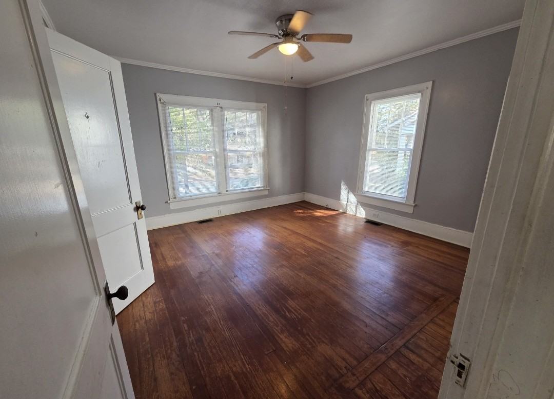 1182 Brentwood Ave - Photo 5 of 24