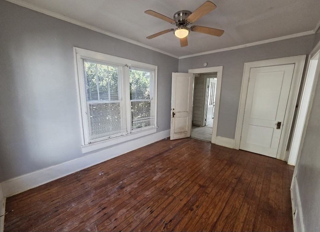 1182 Brentwood Ave - Photo 7 of 24