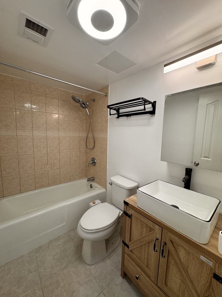 5756 Village Green Dr #F - Photo 7 of 8