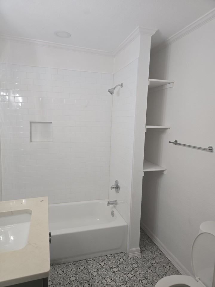 415 N 23rd St - Photo 3 of 15