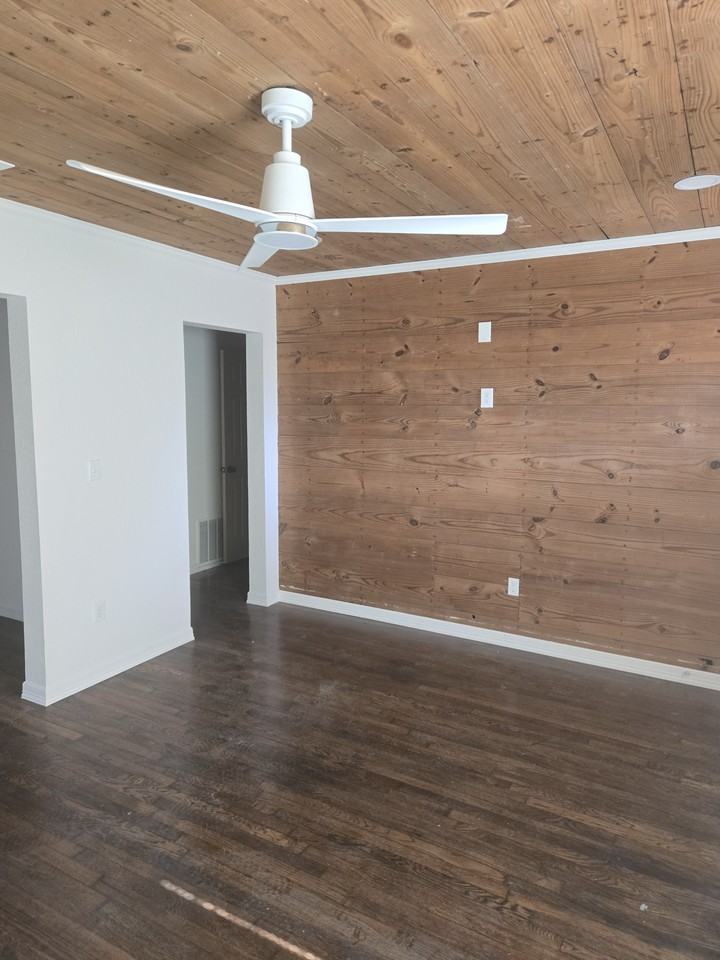 415 N 23rd St - Photo 5 of 15