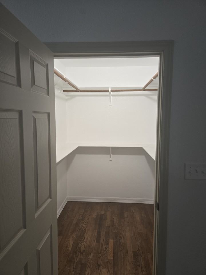 415 N 23rd St - Photo 6 of 15