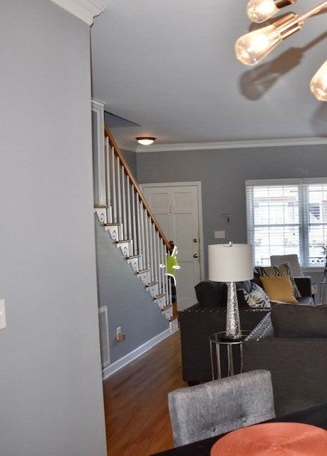 2004 Townvue Ct - Photo 2 of 22