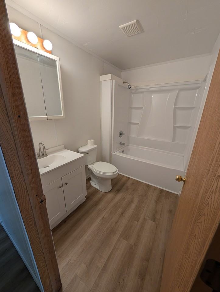 415 S Silverleaf St - Photo 3 of 20