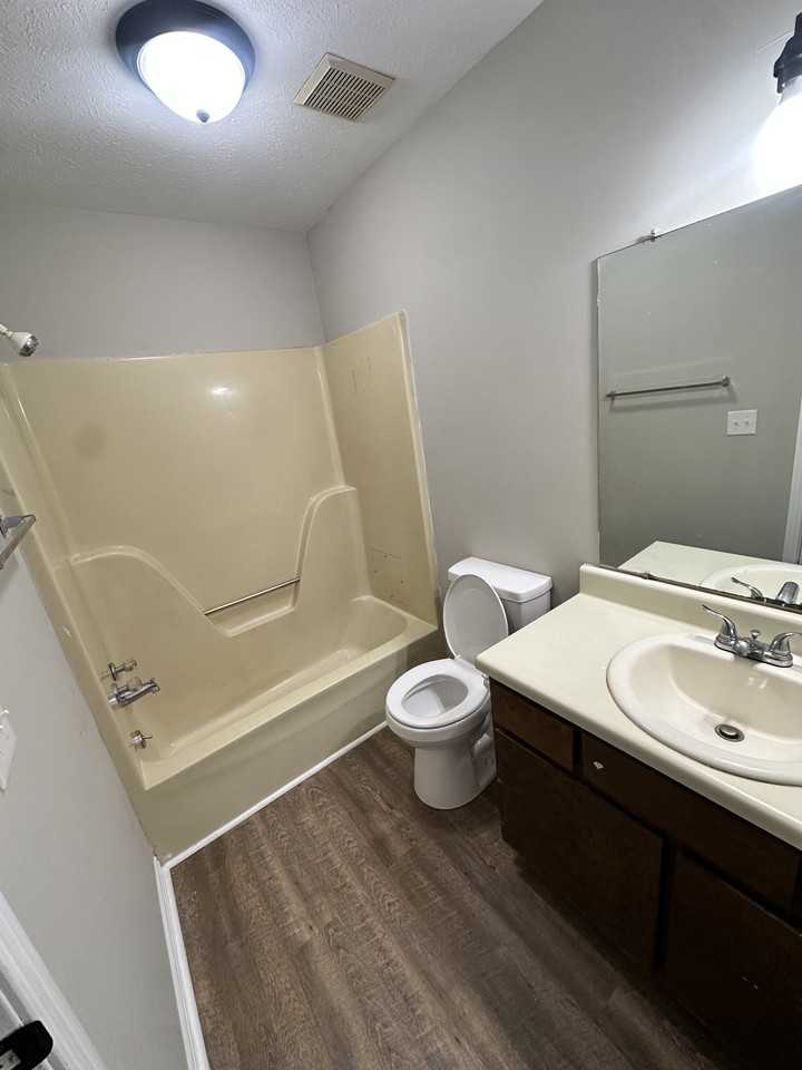 20 Knights Cv #11 - Photo 7 of 9