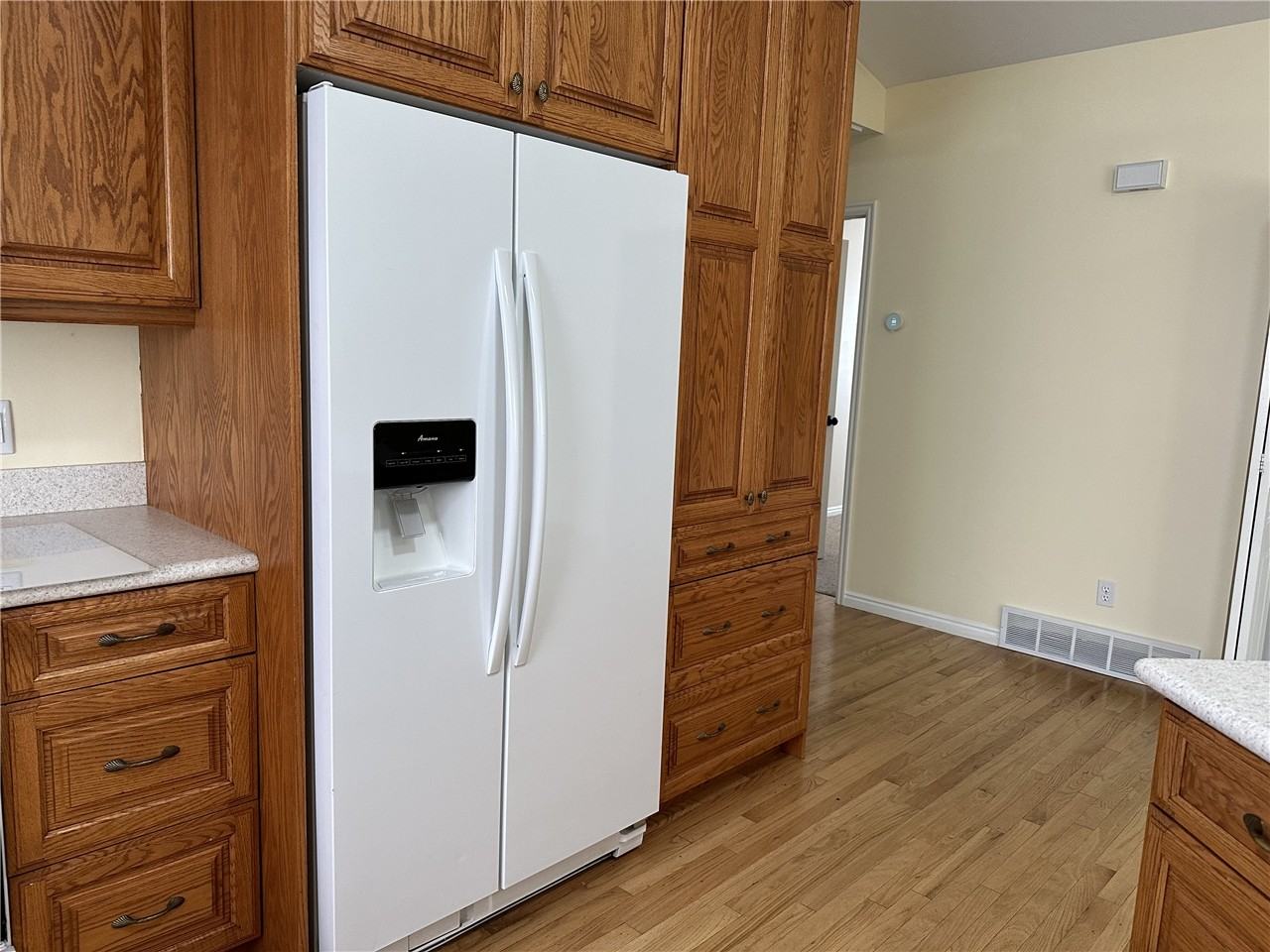 679 E Villager Ln - Photo 4 of 24