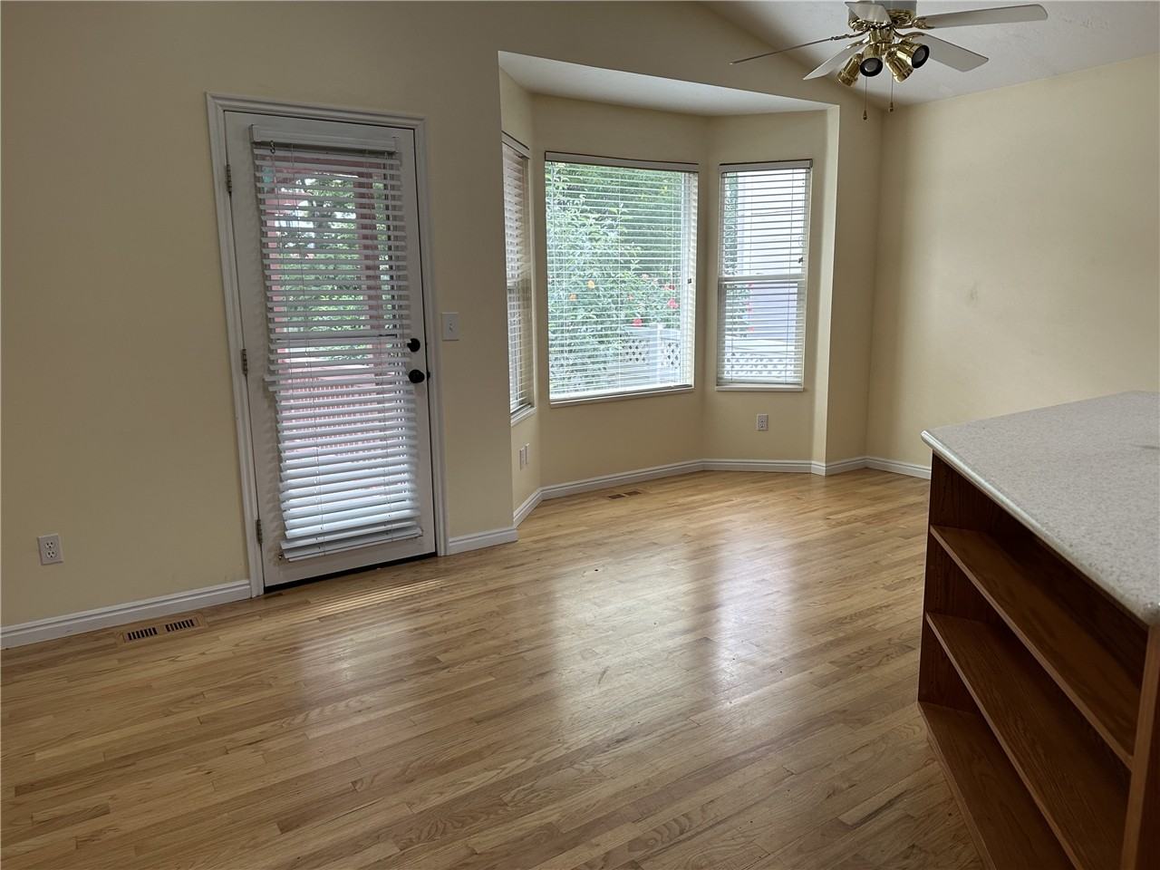 679 E Villager Ln - Photo 5 of 24