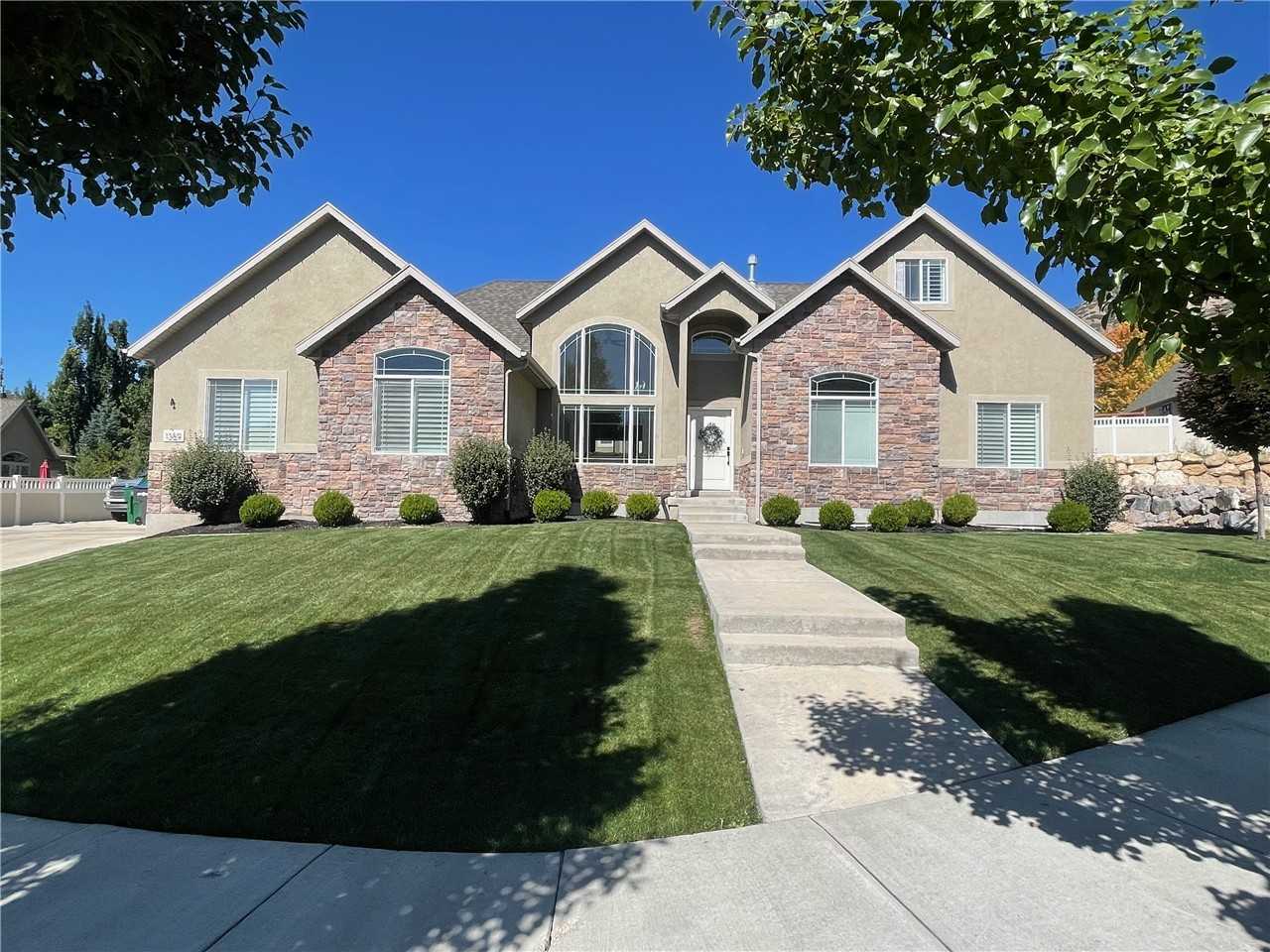 1369 En - Photo 3 of 50