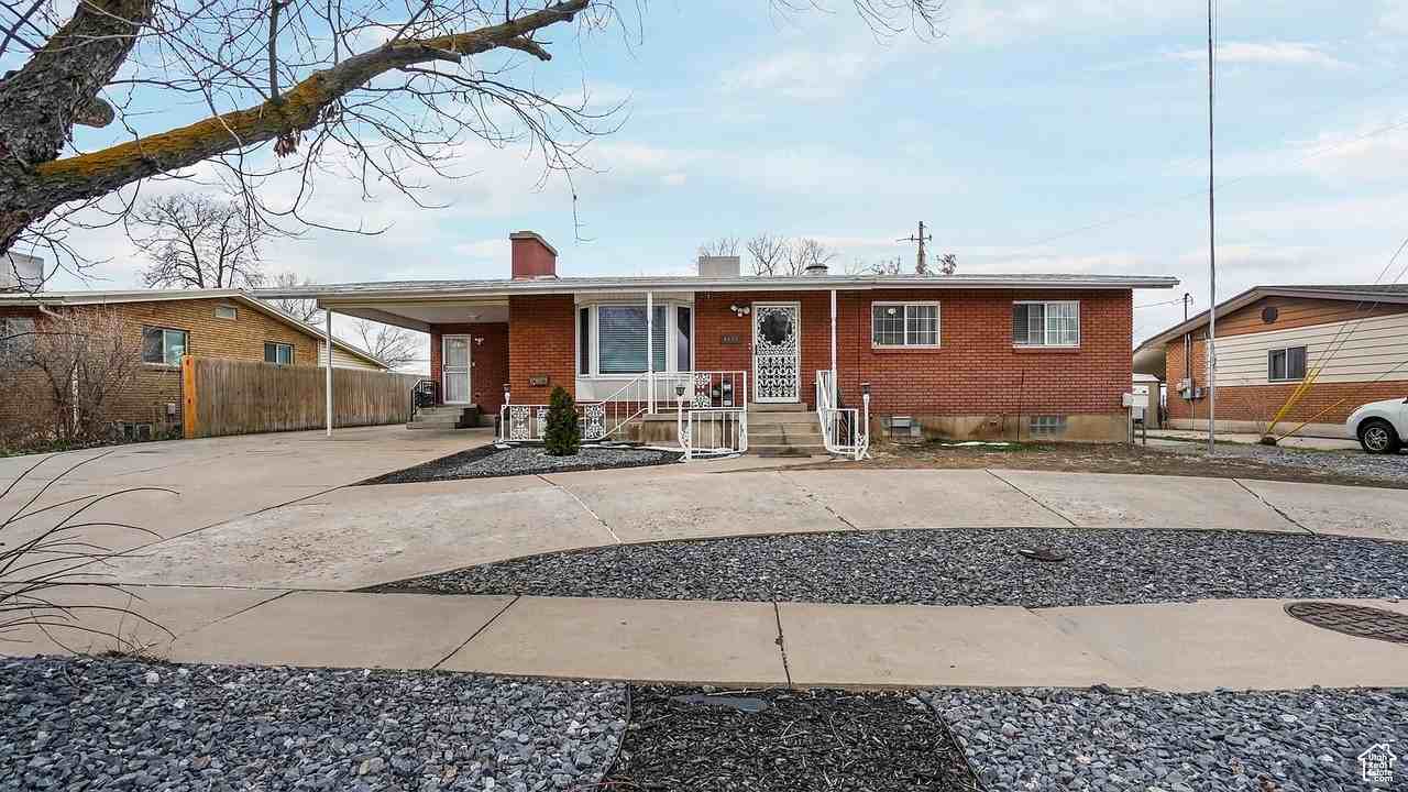 4535 Ridgeline Drive - Photo 2 of 12