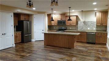 featured image of 929 West Sunrise Lane