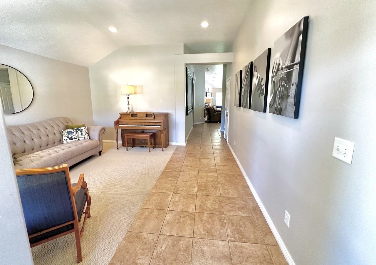 11893 N Apollo Way - Photo 3 of 42