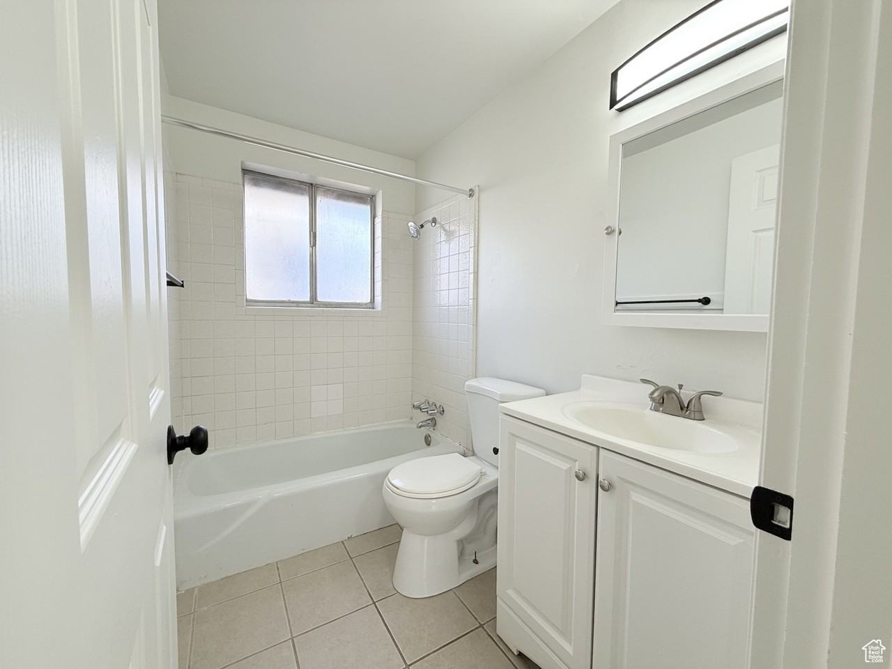 2564 Se #A - Photo 4 of 12