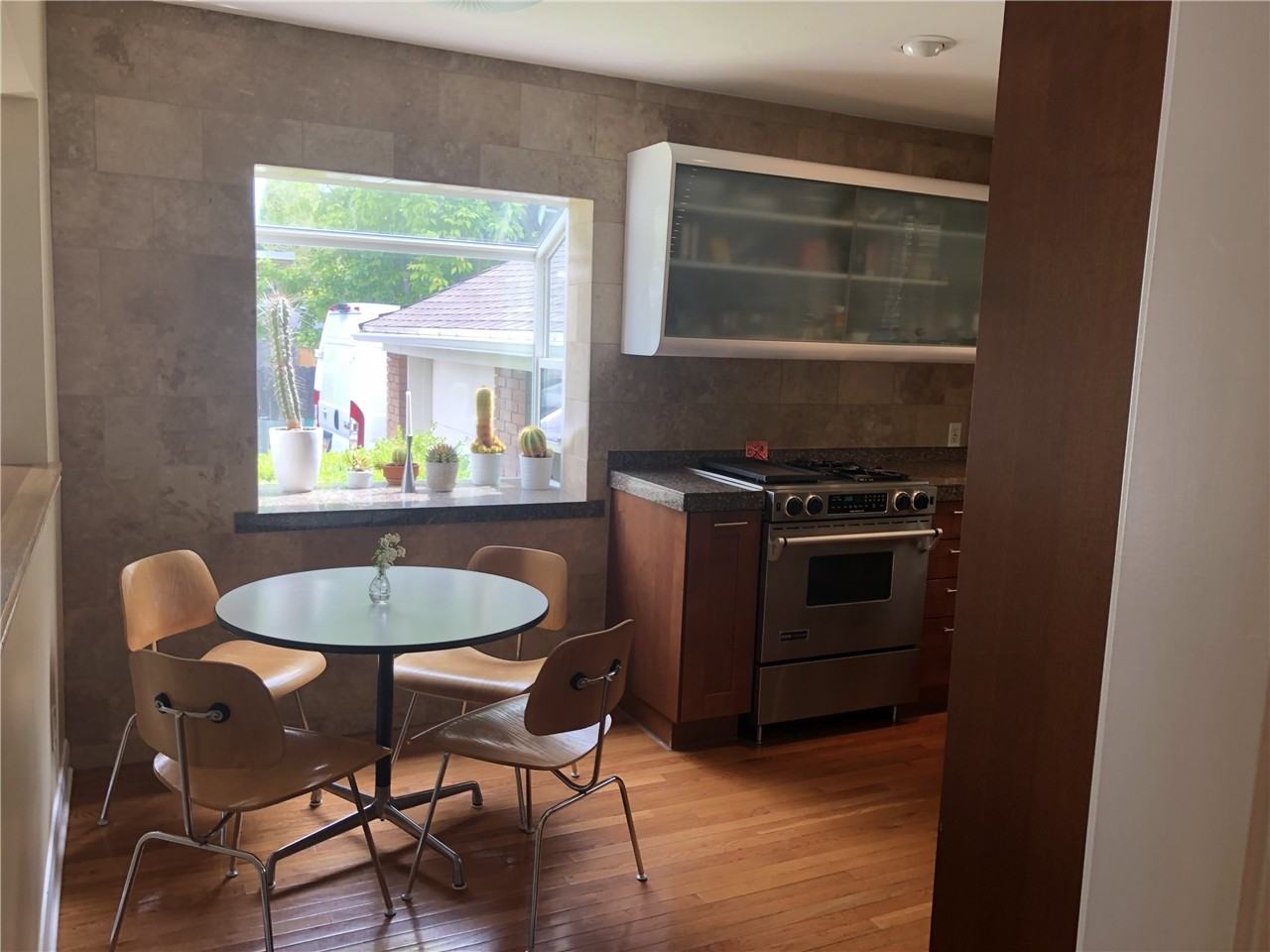 4714 S Meadow View Rd - Photo 5 of 26