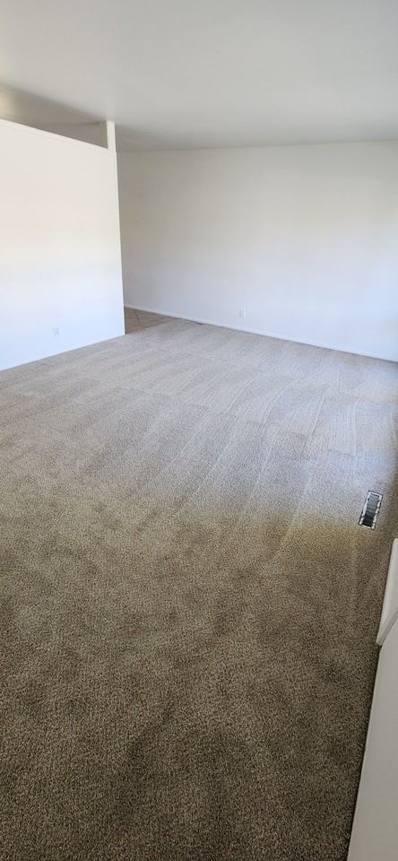 1115 West Parkway Boulevard - Photo 4 of 21