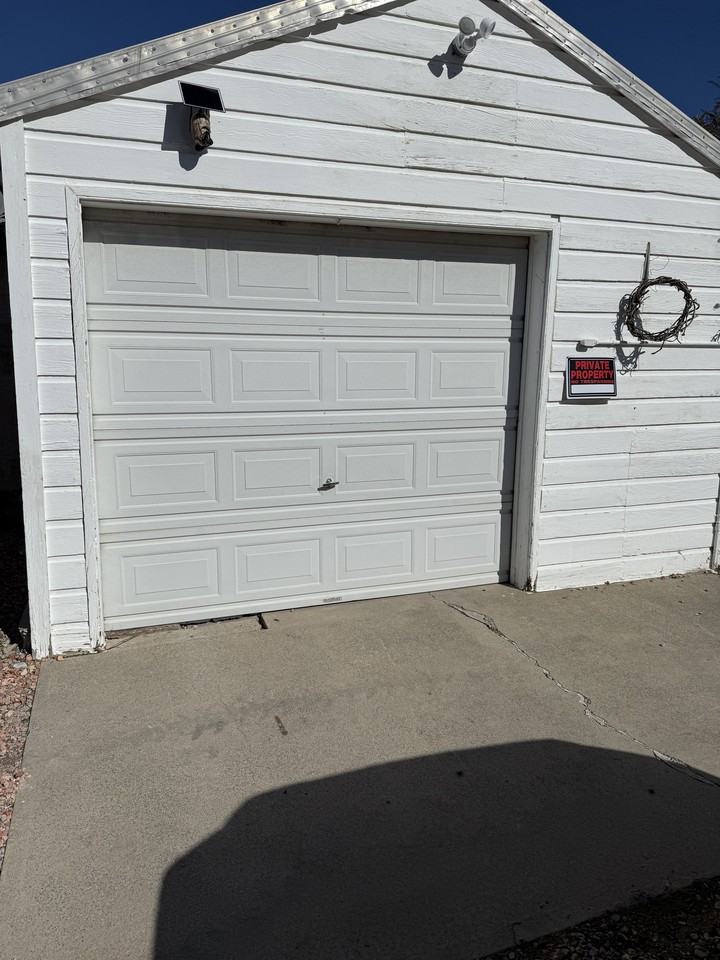 7192 Redwood Road - Photo 3 of 6