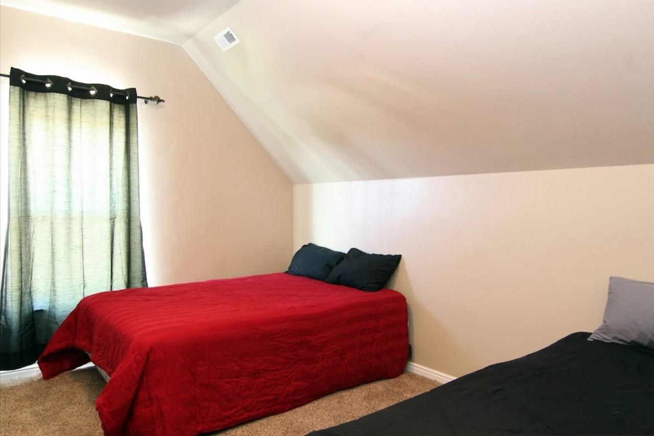 55 S Wellington Dr - Photo 2 of 14