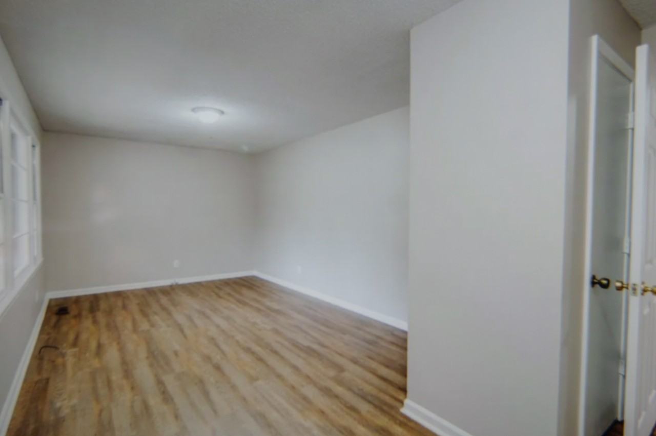 2475 Drexel Dr #NA - Photo 3 of 20