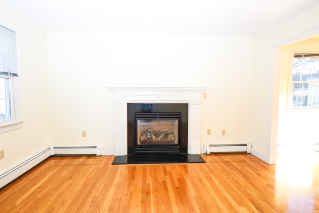 370 Franklin St #NA - Photo 7 of 41