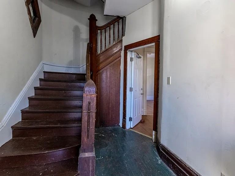 381 Forest Avenue #C - Photo 3 of 11