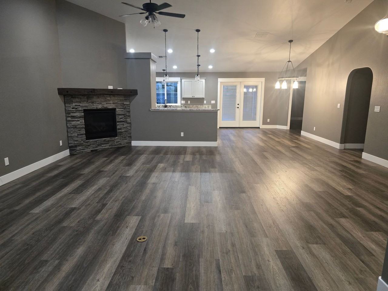 213 Se Sand Canyon Ln - Photo 4 of 12