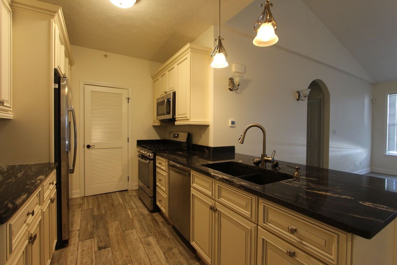 PAR The Pointe at Adams Ridge - Photo 4 of 28