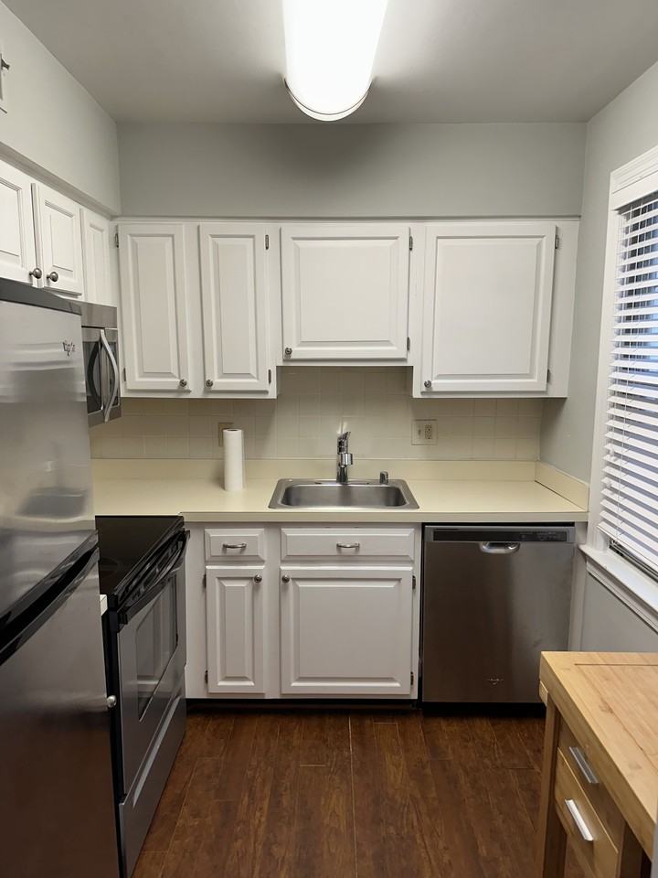 2601 Arlington Blvd #101 - Photo 7 of 16