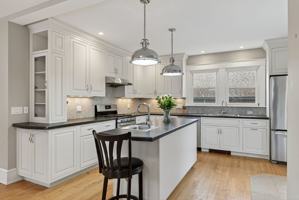 featured image of 35 Everett Avenue