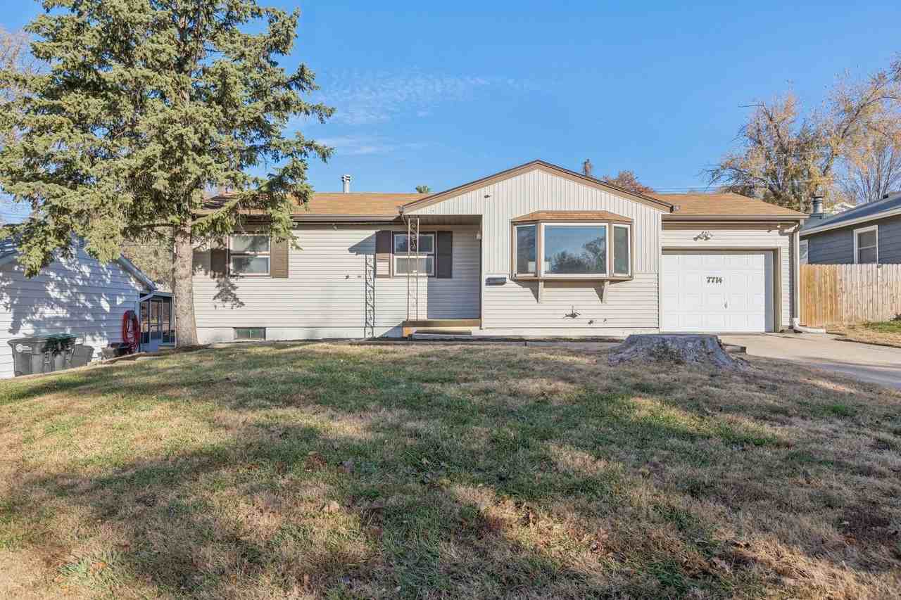 7714 Charles St - Photo 2 of 28