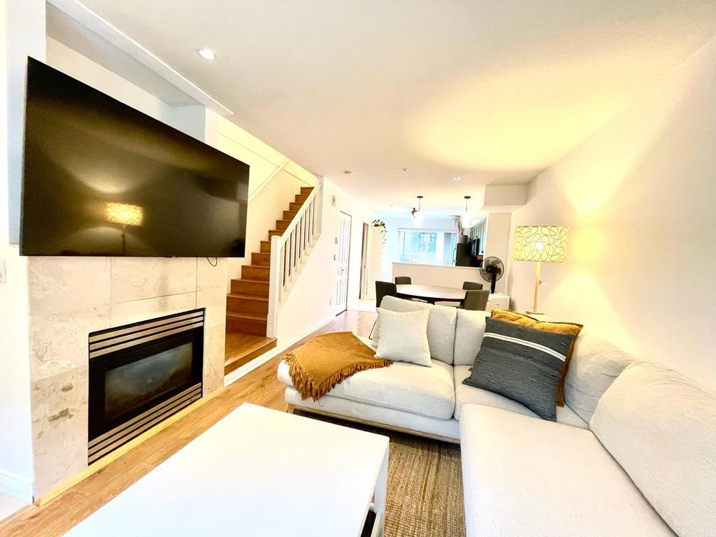 288 Saint Davids Avenue - Photo 2 of 18