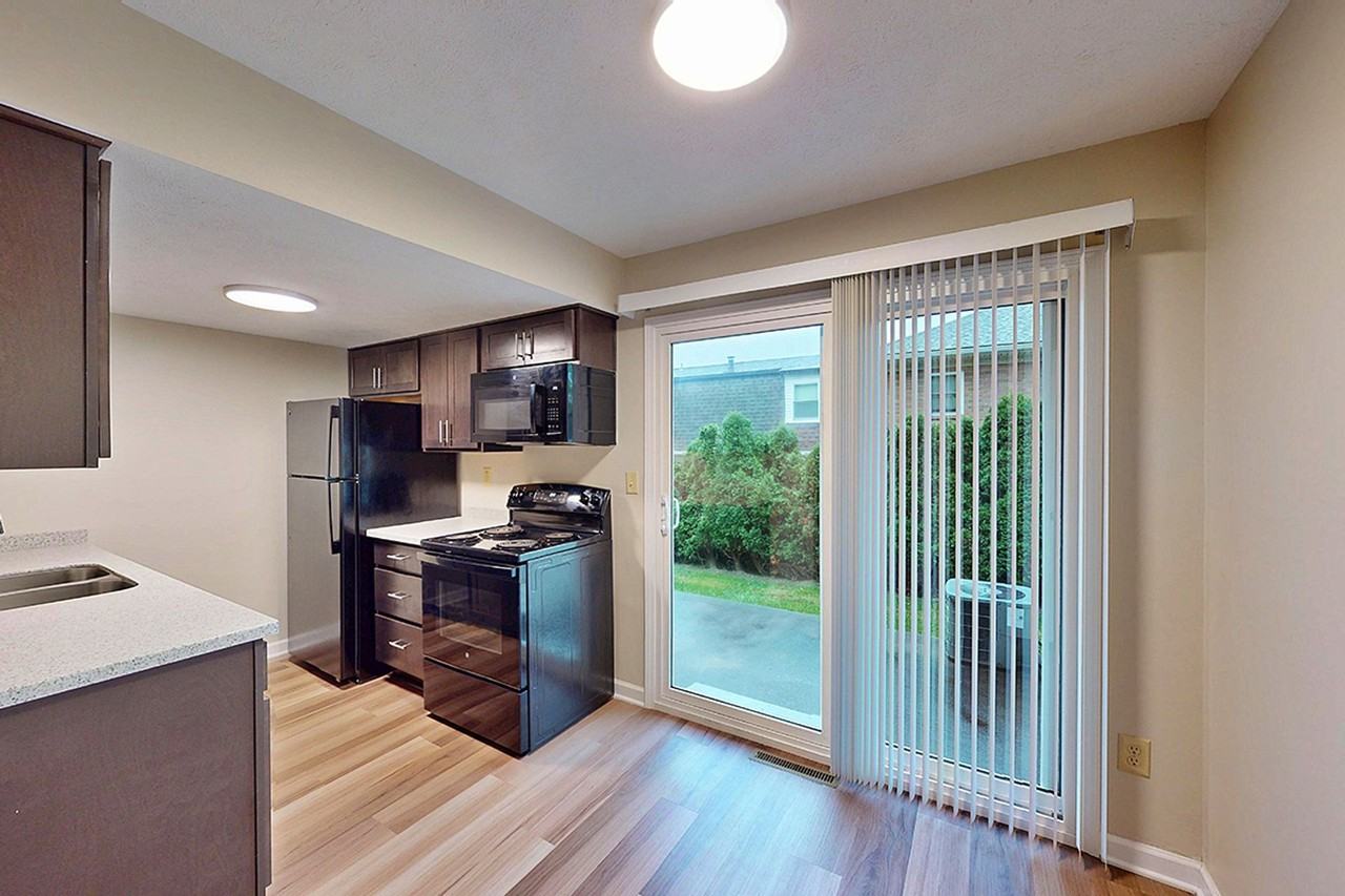 Winchester Apartments & Townhomes - Photo 4 of 30