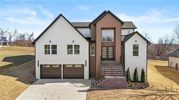 featured image of 2170 Hopkins Ln