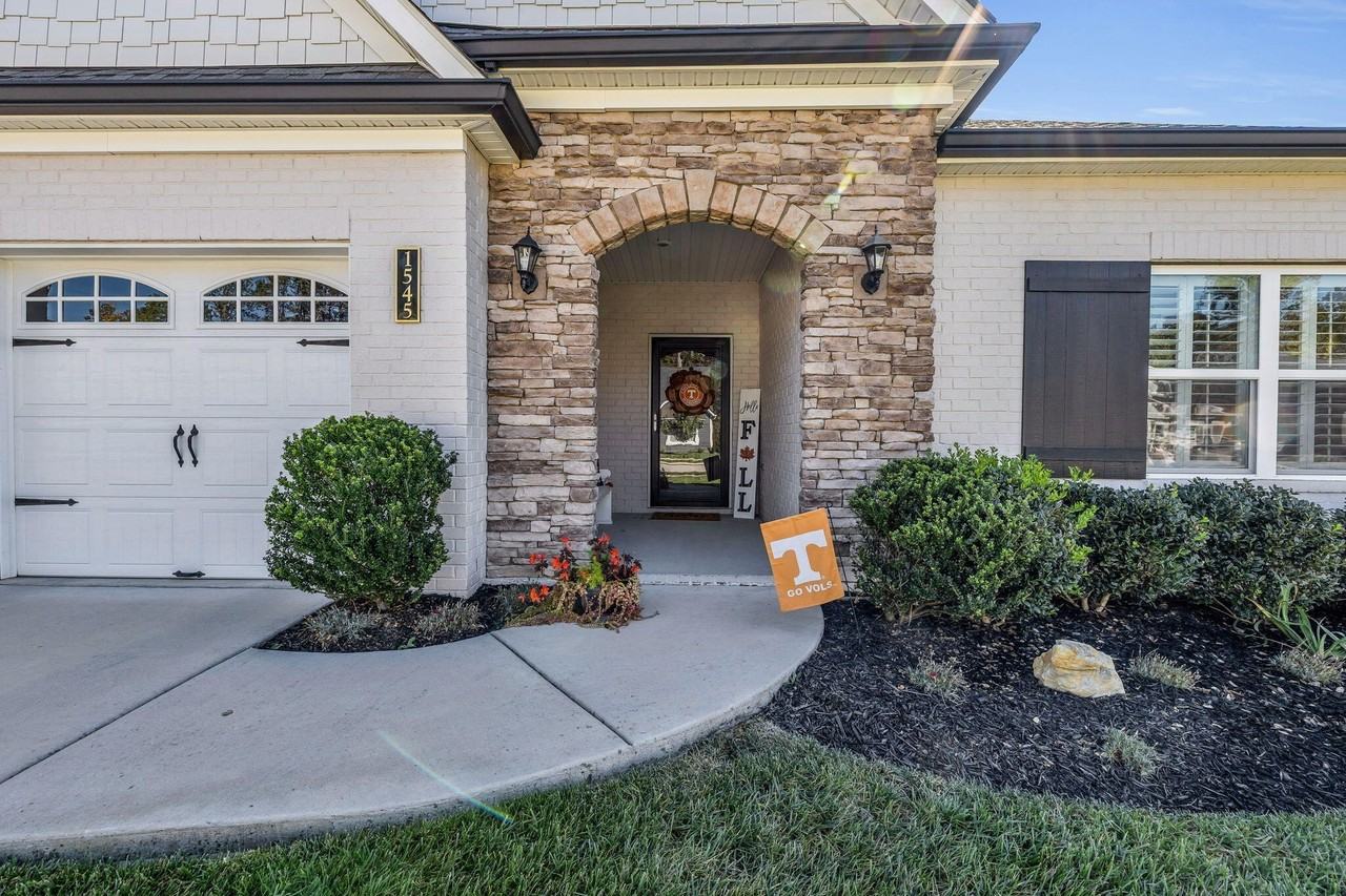 1545 Buttonwood Loop - Photo 4 of 31