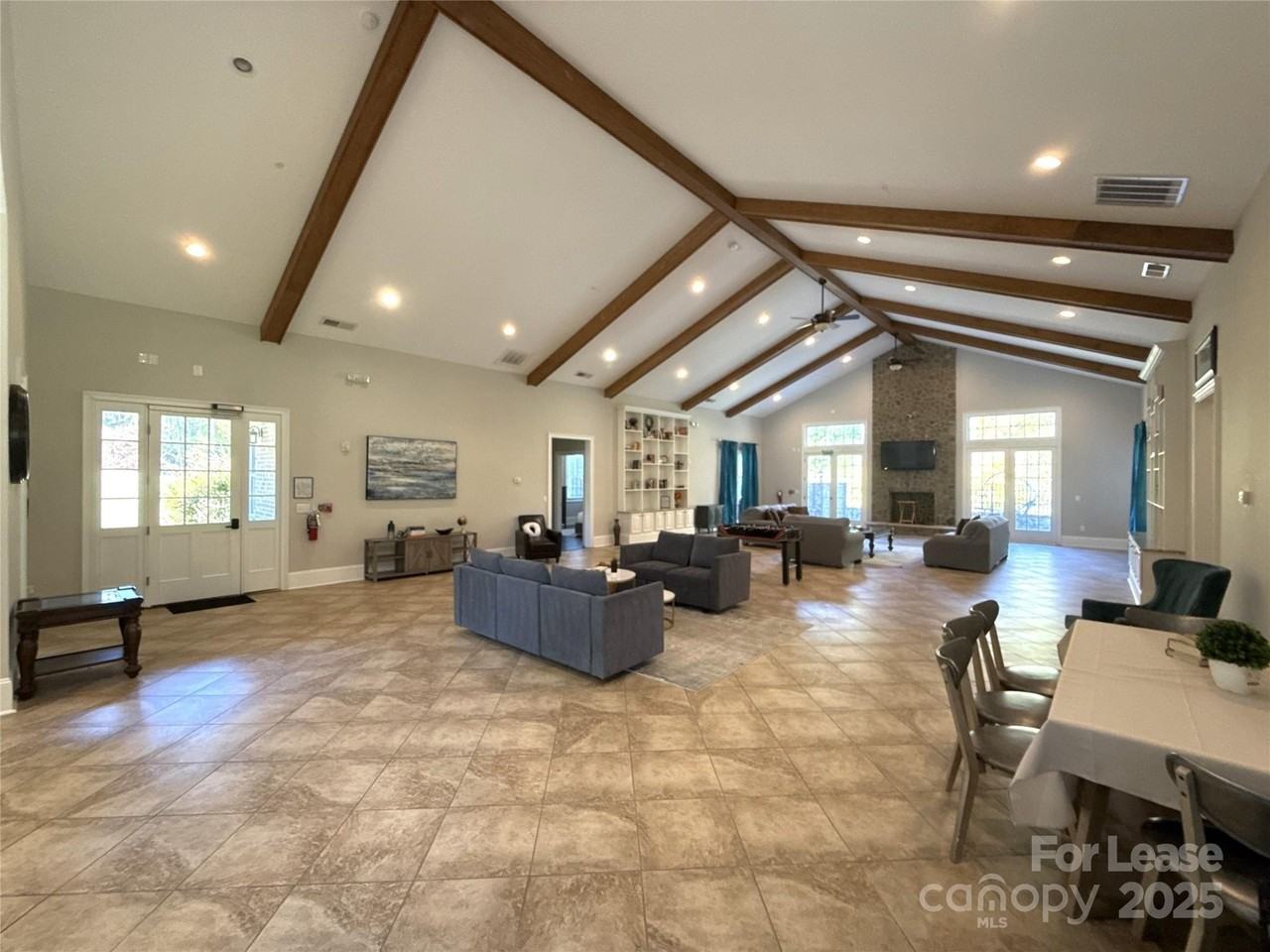 14019 Thompson Road - Photo 4 of 43