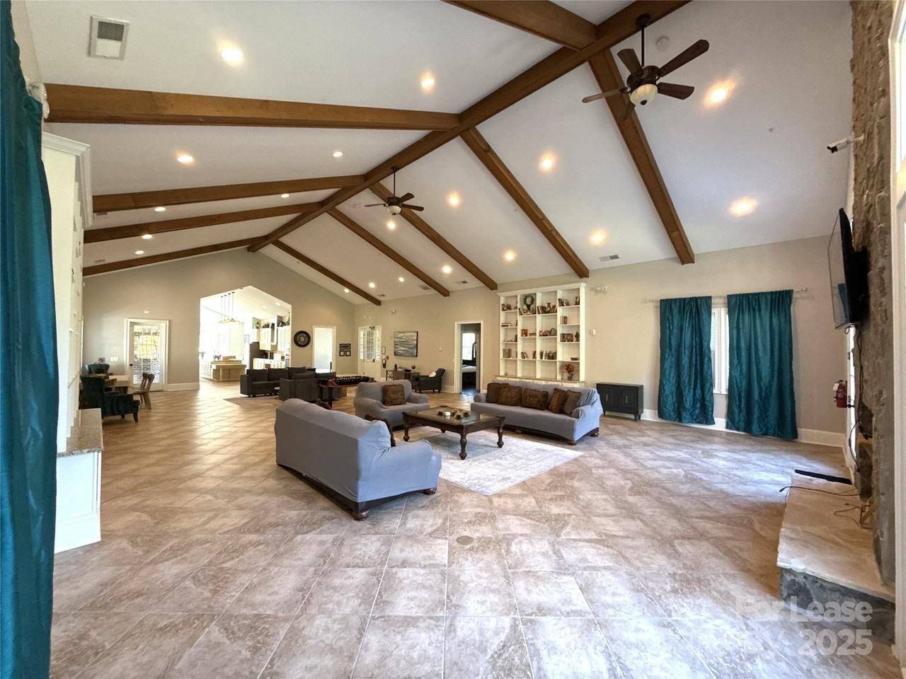 14019 Thompson Road - Photo 5 of 43