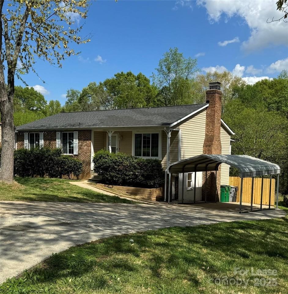 7939 Holly Hill Road - Photo 2 of 32