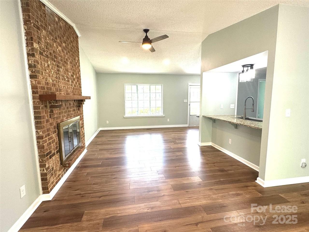 7939 Holly Hill Road - Photo 5 of 32