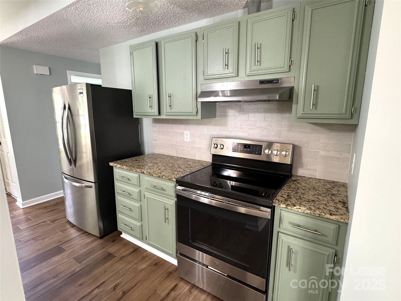 7939 Holly Hill Road - Photo 7 of 32