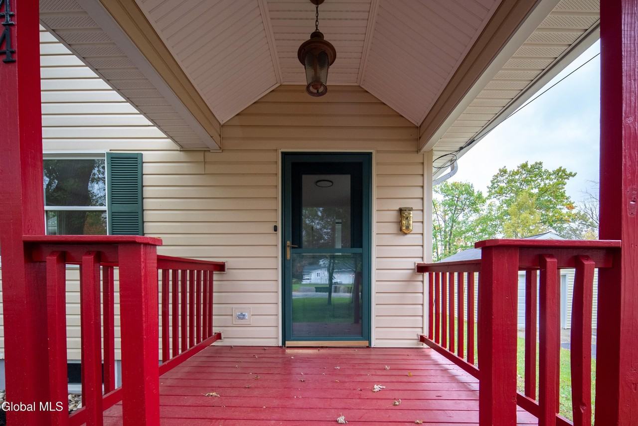 644 Delaware Ave - Photo 2 of 39