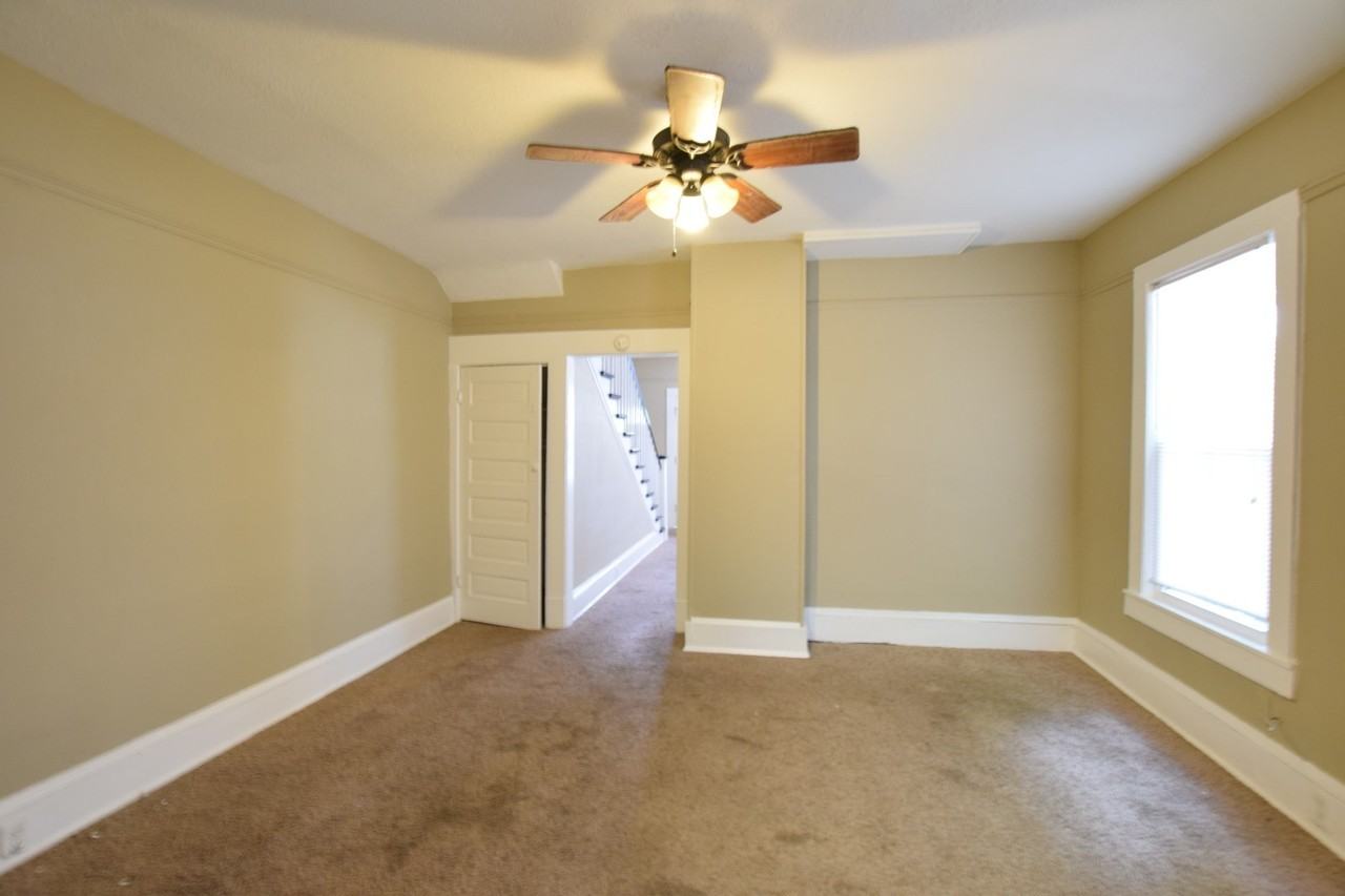 206 W Wisconsin Ave - Photo 4 of 13