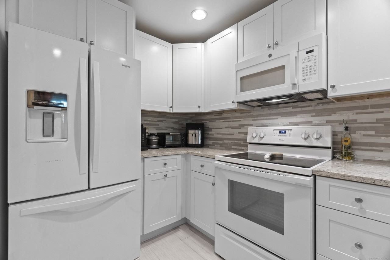 8 Rose Ln #10-5 - Photo 6 of 20