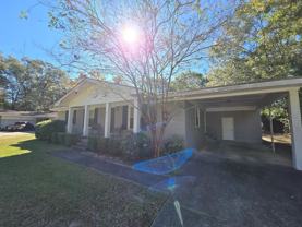 405 Rebecca Ave - Photo 1 of 1