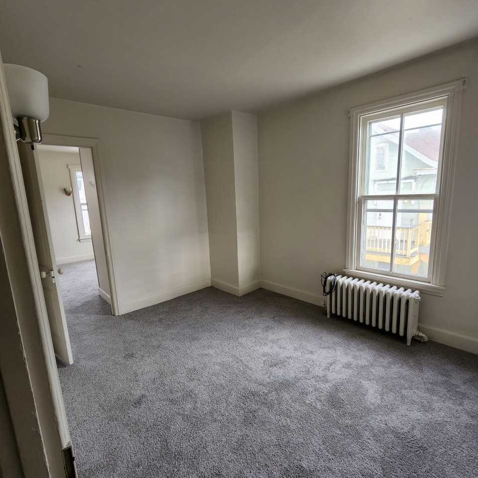 65 S Front St - Photo 5 of 11