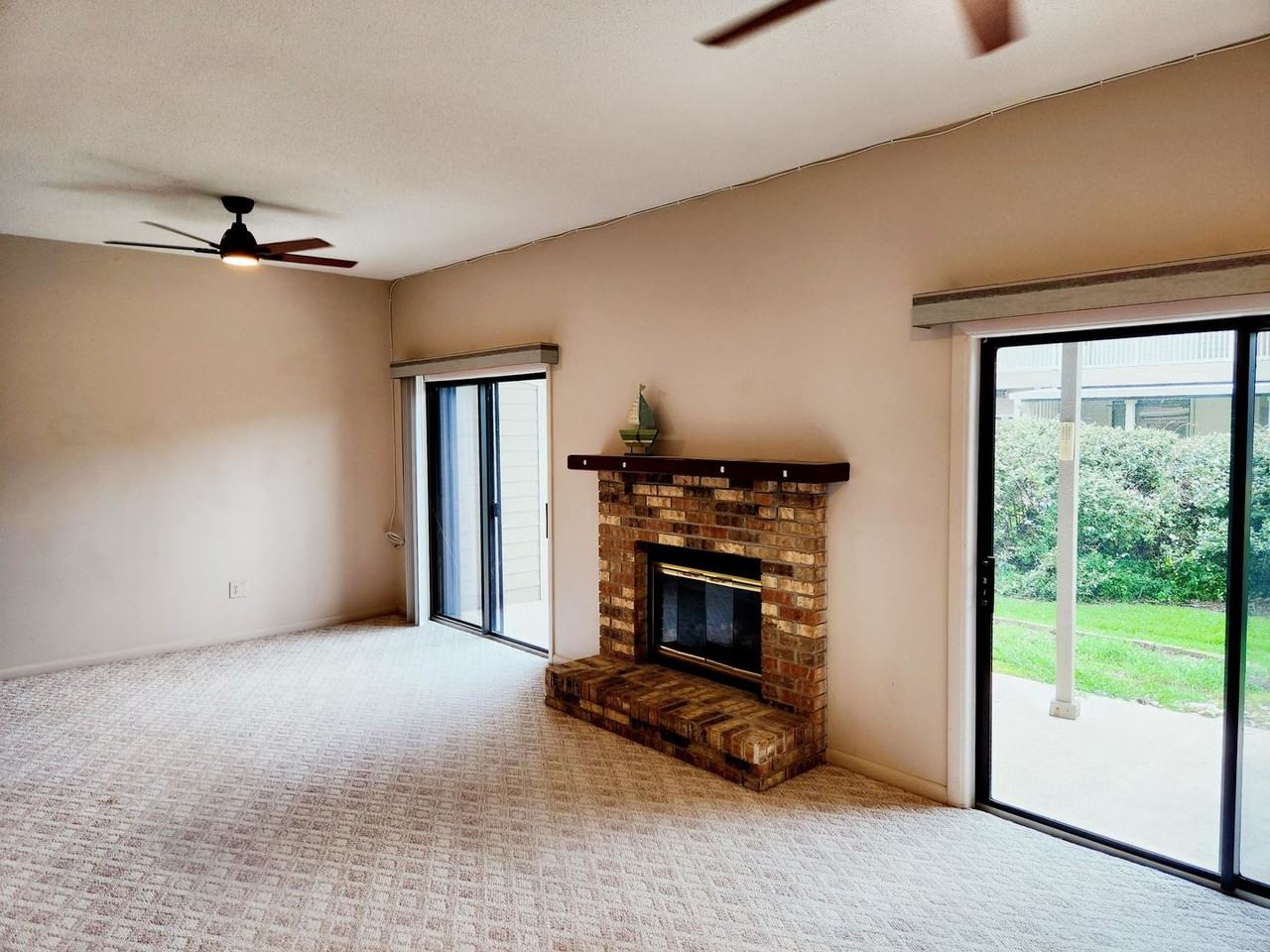 25 Jana Dr - Photo 2 of 14