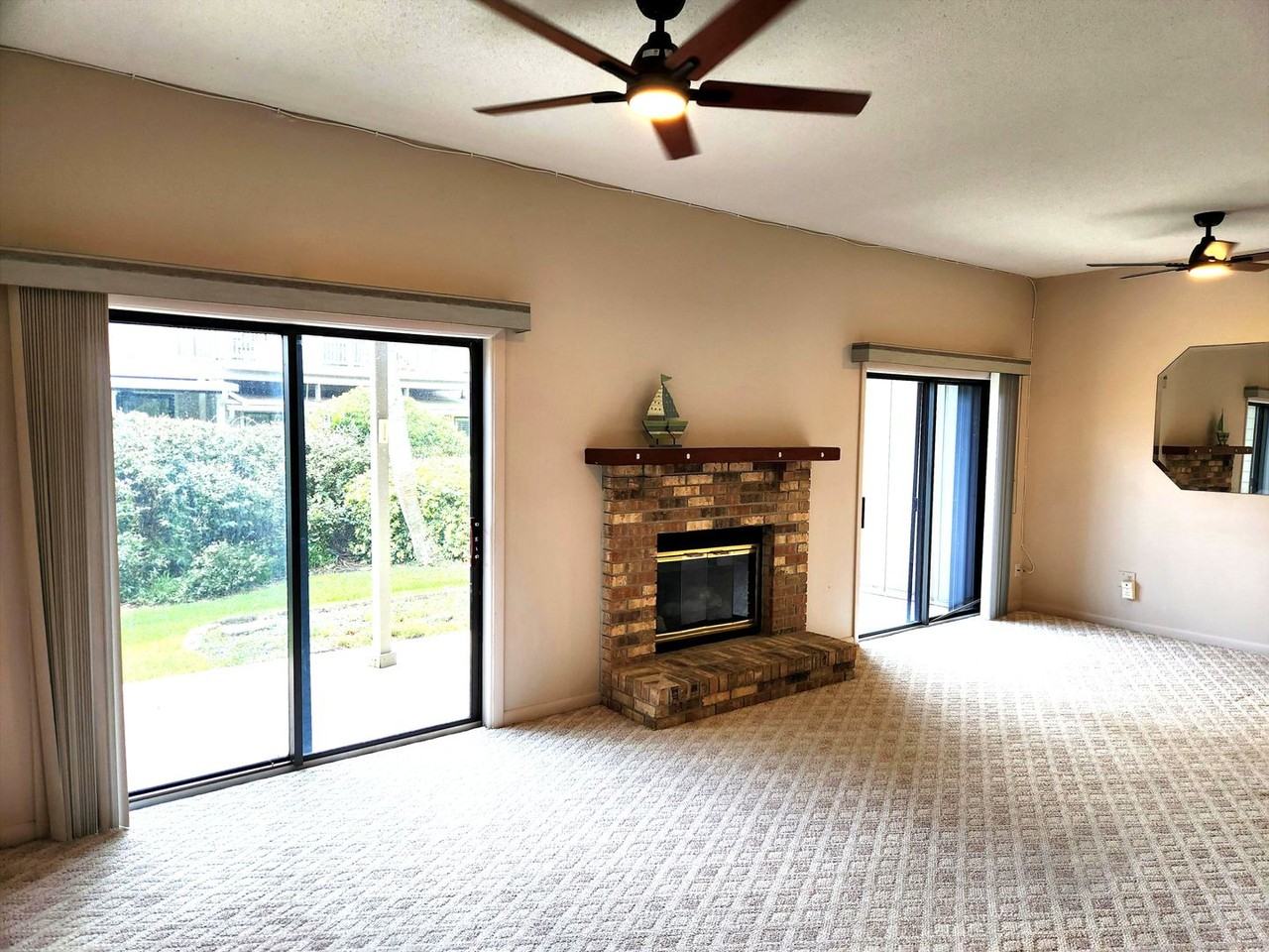 25 Jana Dr - Photo 3 of 14