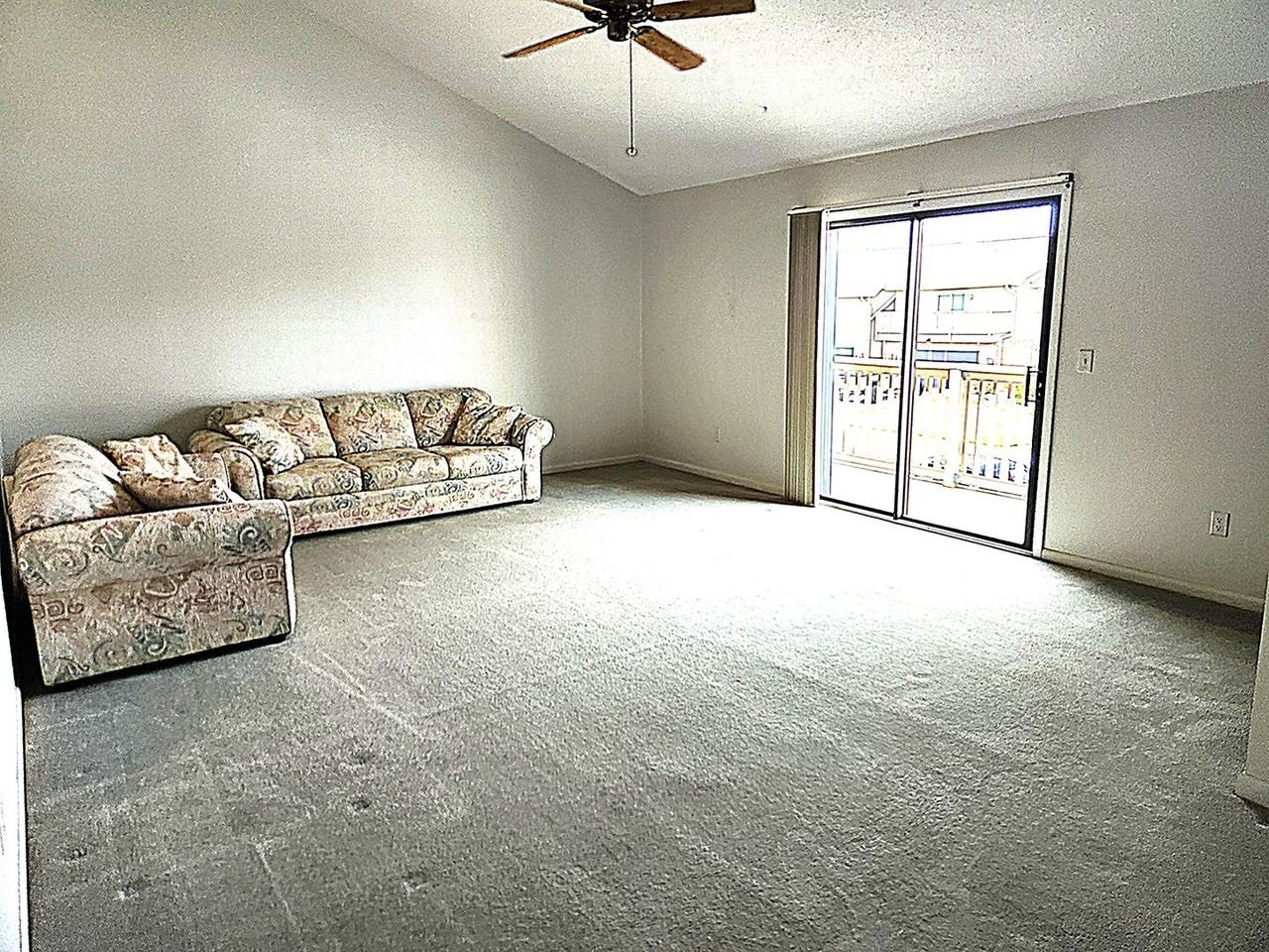 25 Jana Dr - Photo 6 of 14