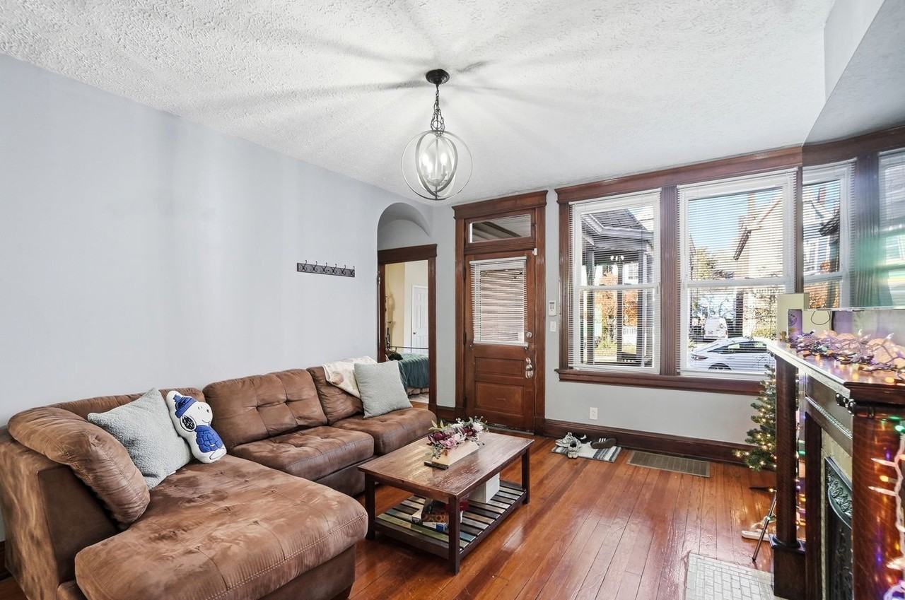 149 Parker St - Photo 2 of 41