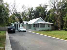 429 Brentwood Dr - Photo 1 of 1