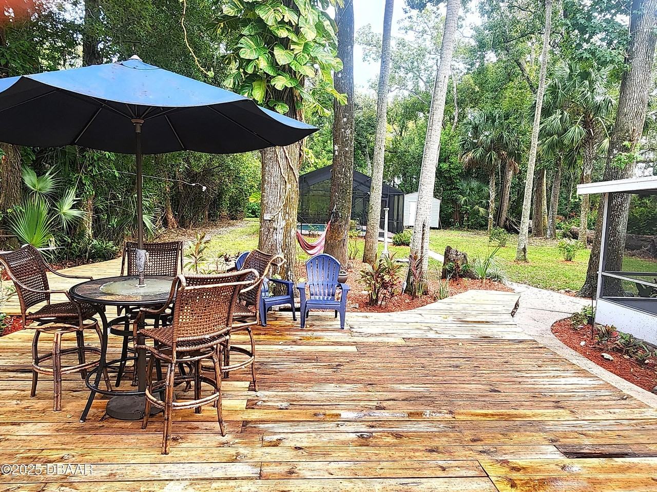 429 Brentwood Dr - Photo 6 of 14