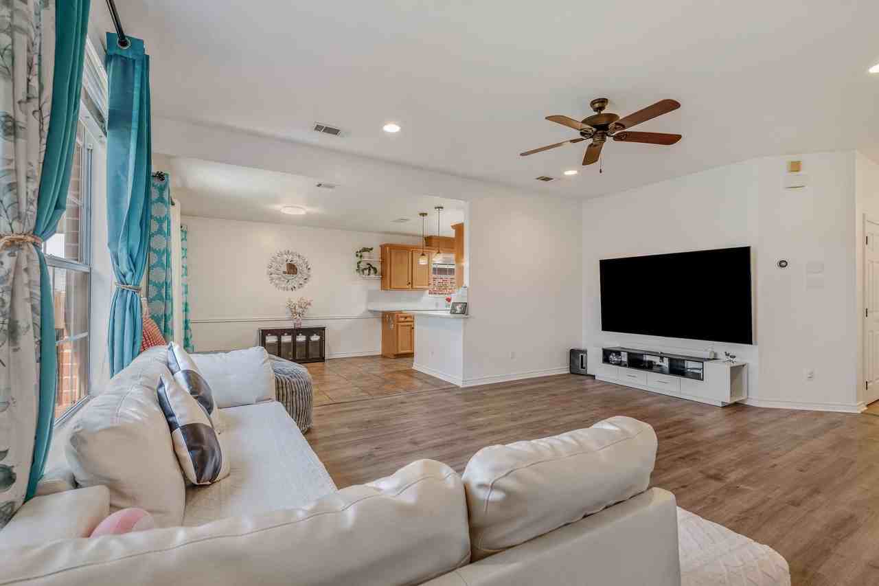 3206 Neuburg Ct - Photo 5 of 18