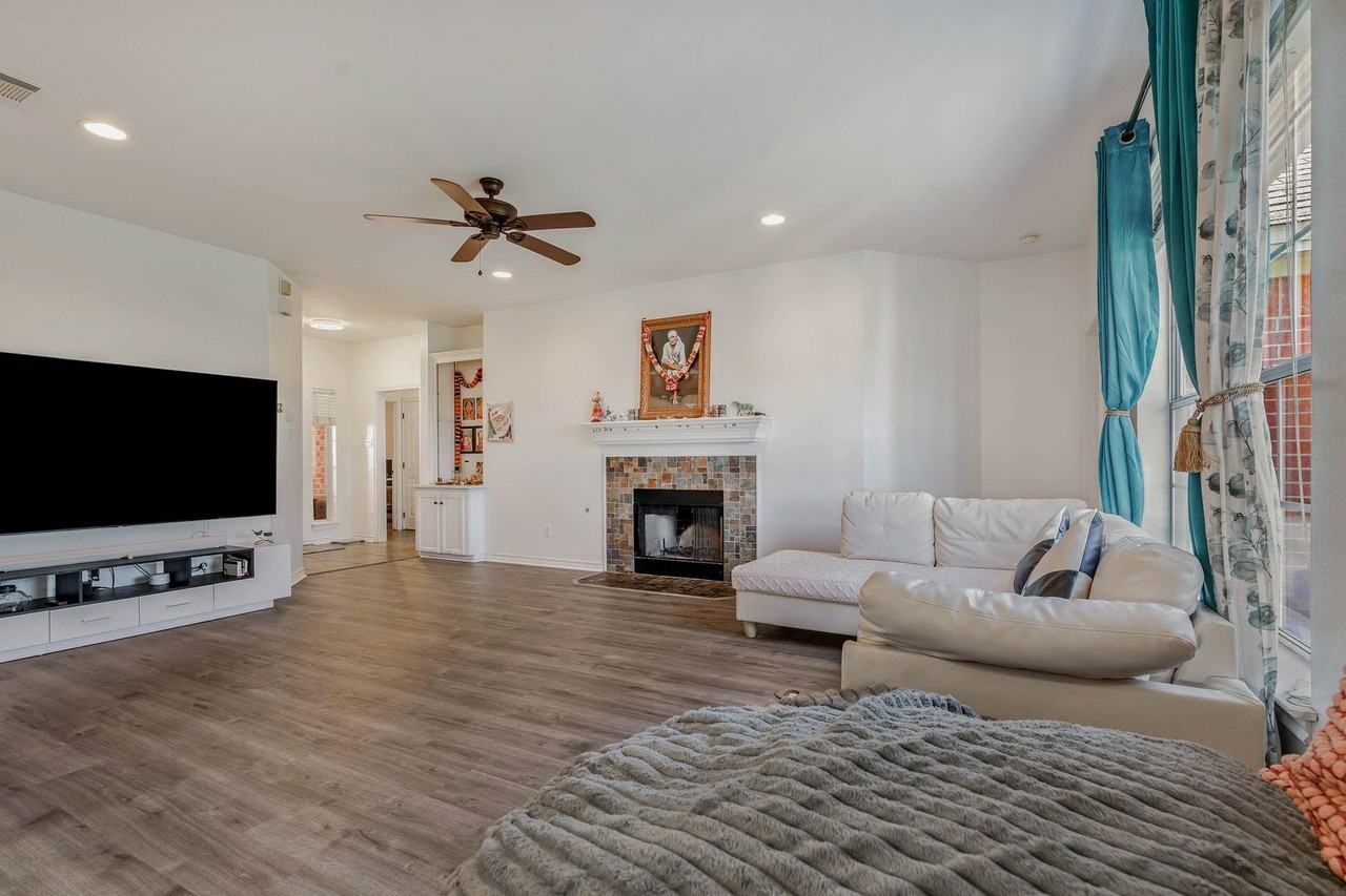 3206 Neuburg Ct - Photo 6 of 18